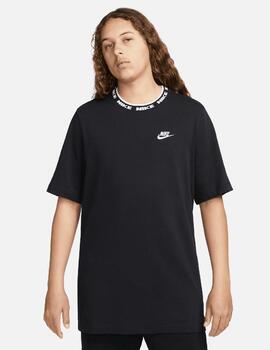 Camiseta Nike Sportswear Club Negro